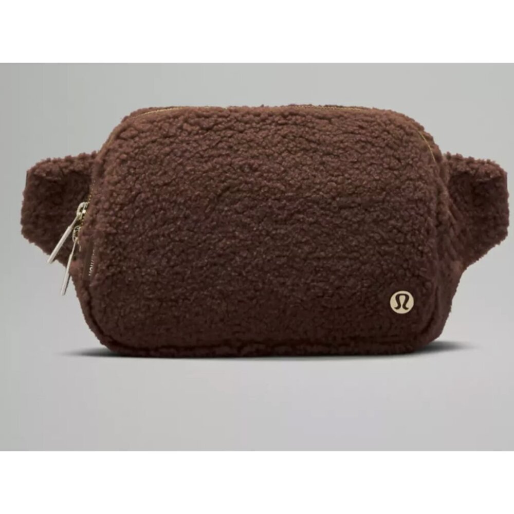 Lululemon Everywhere Belt Bag Fleece Large NWT ONE SIZE Brown Earth Gold